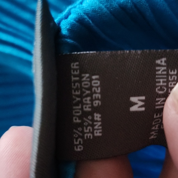 Very flowy top - Picture 4 of 4